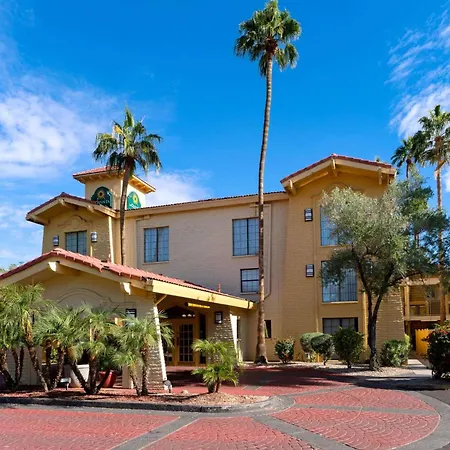 La Quinta Inn By Wyndham Phoenix Sky Harbor Airport
