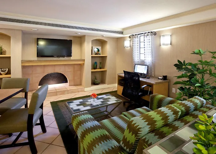 La Quinta By Wyndham Phoenix Sky Harbor Airport Hotel Tempe