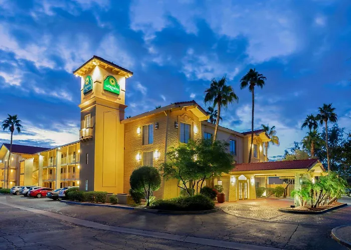 La Quinta By Wyndham Phoenix Sky Harbor Airport Hotel Tempe