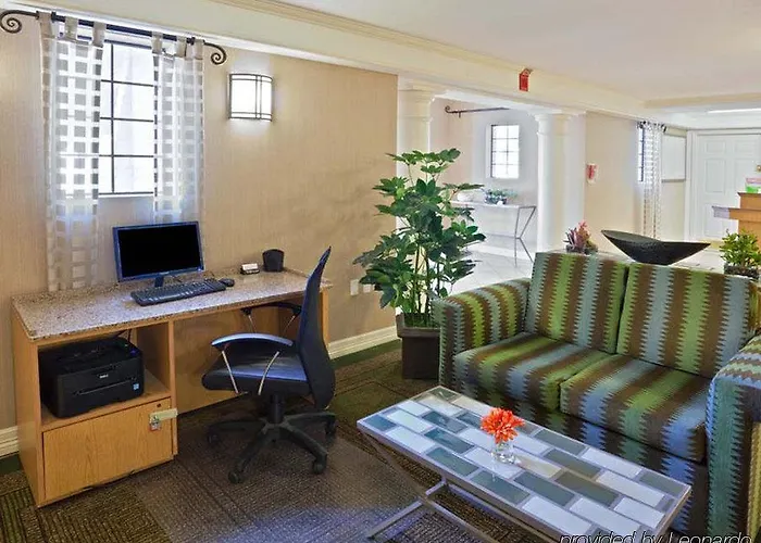 La Quinta By Wyndham Phoenix Sky Harbor Airport Hotel Tempe