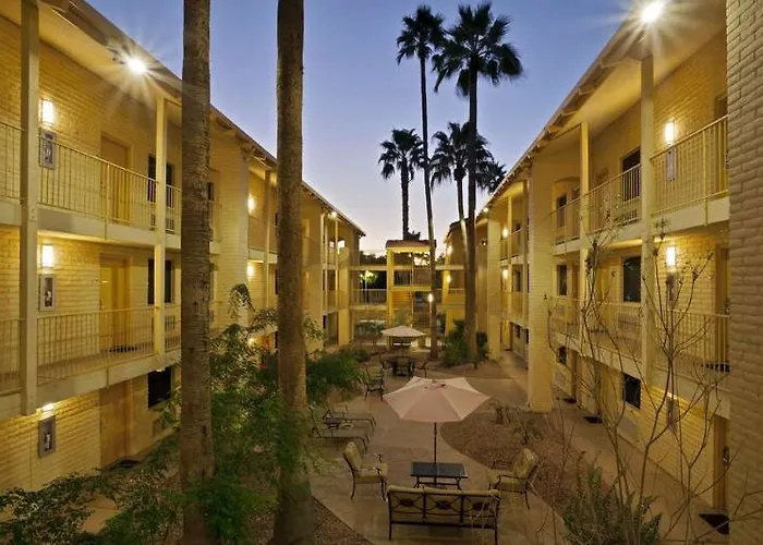 La Quinta By Wyndham Phoenix Sky Harbor Airport 3* Tempe